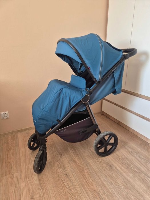 Wózek spacerowy CARRELLO BRAVO