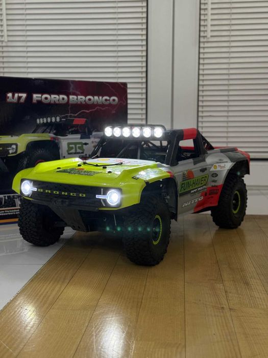 FMS Ford Bronco RTR EB skala 1/7