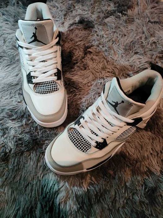 Jordan 4 Retro Military Black Rozmiar  38