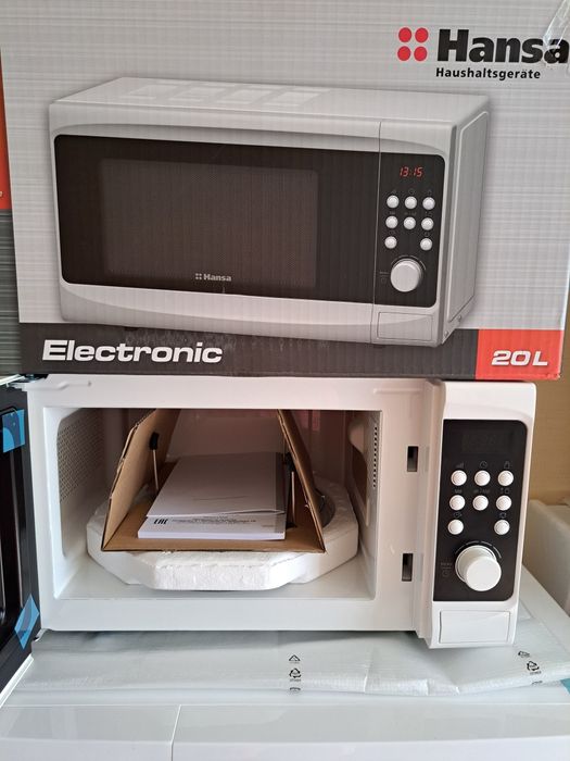 Мікрохвильова піч з грилем HANSA AMG20E70GVH