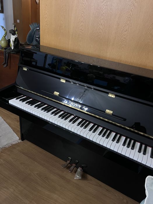 Piano kawai k-15 E