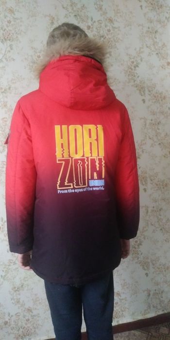 Зимняя теплая куртка 146р