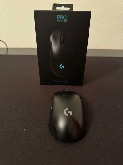 Rato Gaming LOGITECH Pro (25600 dpi - Wireless - Preto)