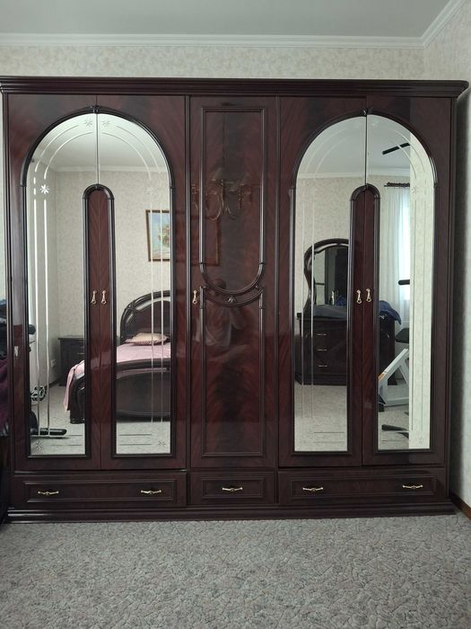 Спальний гарнітур Італія