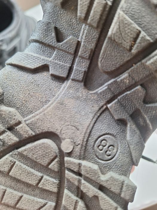 Czarne buty Gracelande