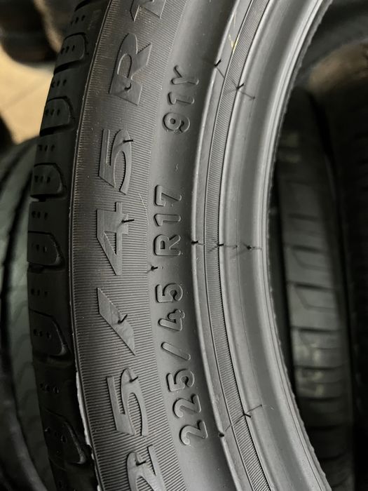 225/45/17 R17 Pirelli Cinturato P7 4шт новые