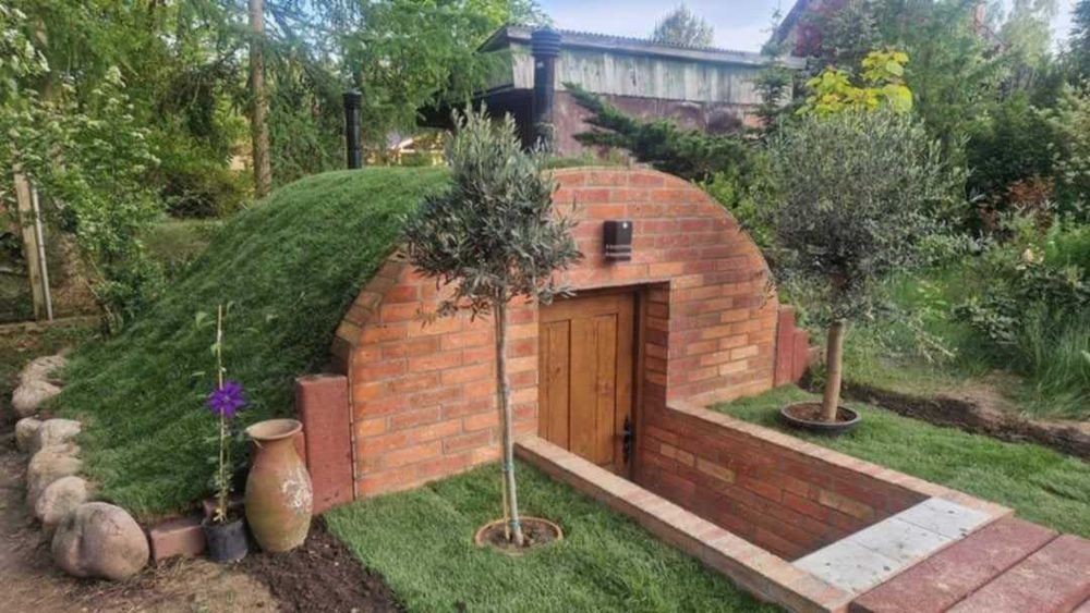 schron , piwniczka betonowa , ziemianka , piwnica , sauna , schron