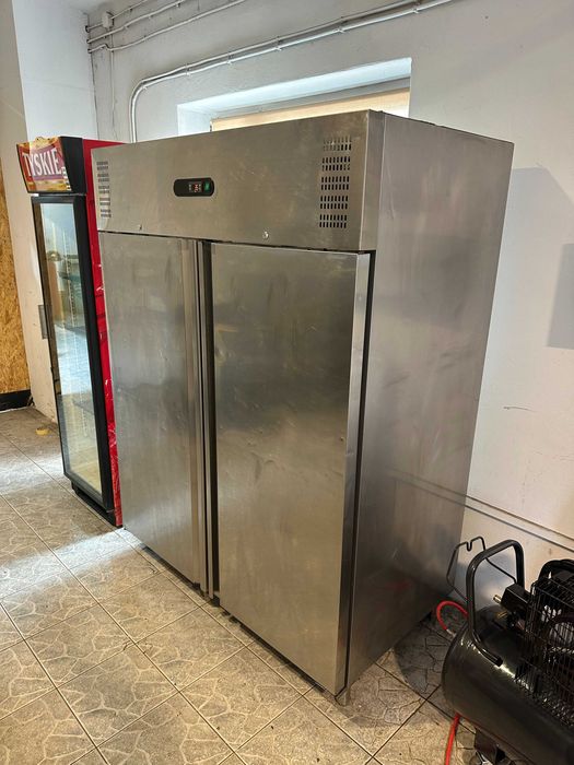 Szafa chłodnicza nierdzewna chłodnia na pojemniki E-2