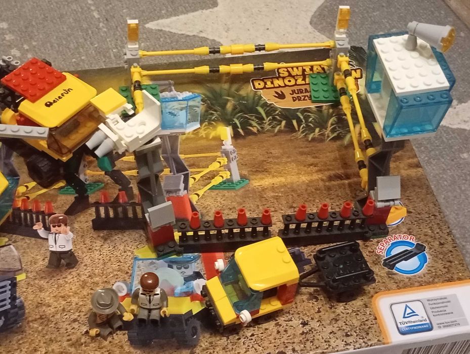 Klocki Elefun Świat Dinozaurów 8806