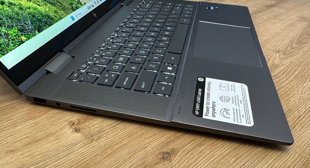 HP Envy x360 2-in-1 (15-ew1073cl) 15,6' IPS i7-1355U 32GB RAM 1TB SSD