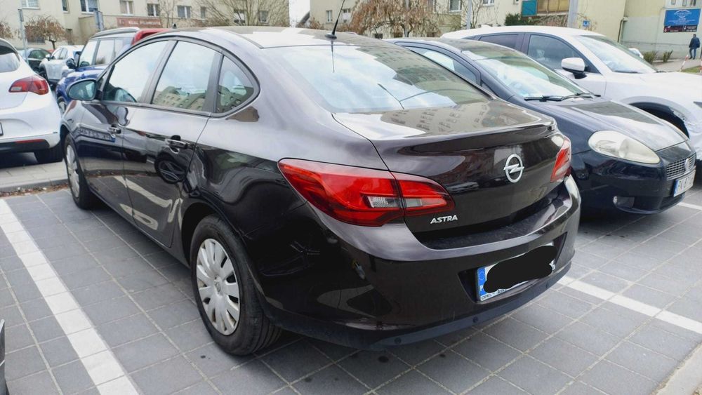 Opel Astra Notchback 2016