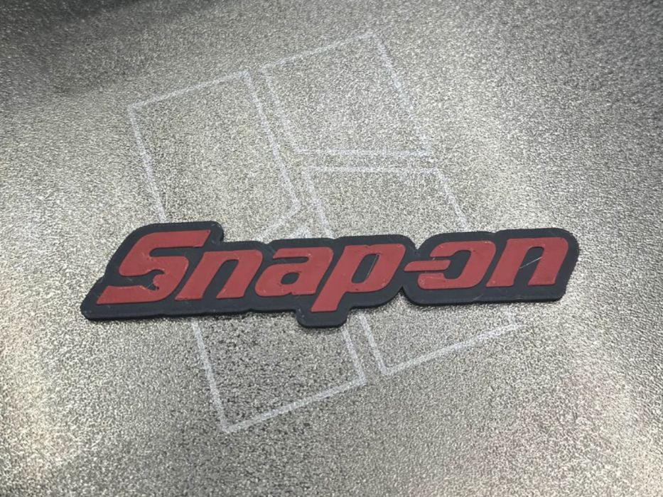 Logótipo "Snap-on" Decorativo