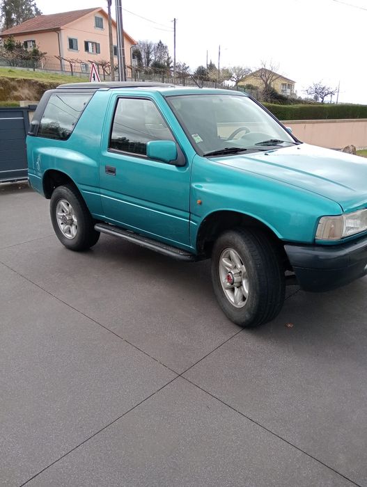 Opel Frontera 2.8