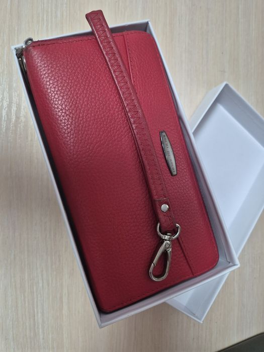 Продам кожаный кошелек 300