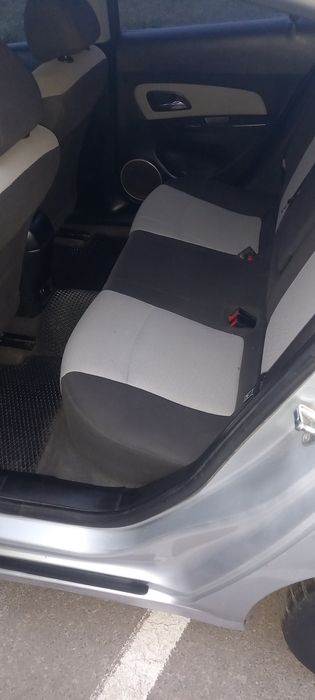 Шевроле Круз в хорошому стані