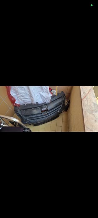 Frente / fibra da grelha Opel corsa D 2008