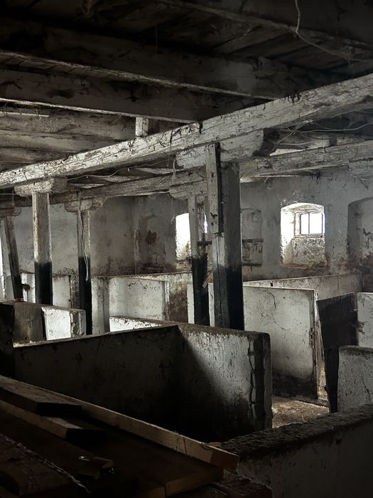 Продаж нежитлової будівлі (ферма)