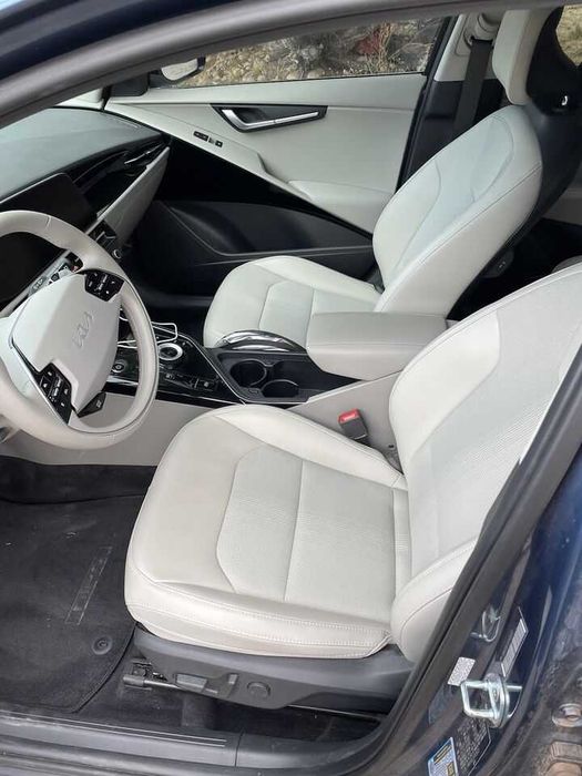 2023 Kia Niro WIND