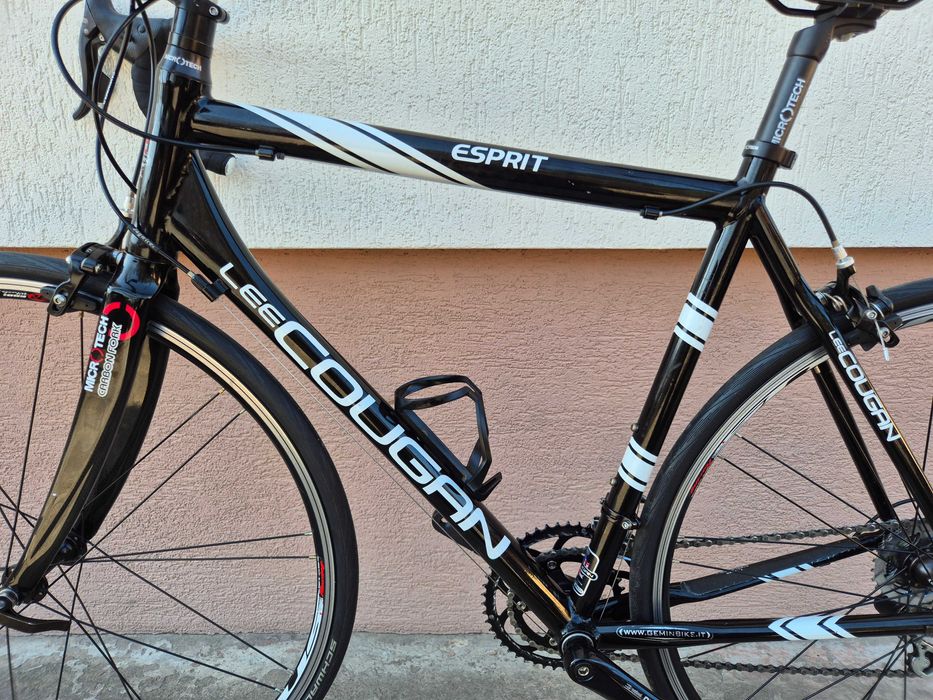 Rower szosowy Lee Cougan, alu/carbon, Campagnolo