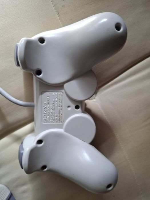 Comando playstation one original em excelente estado