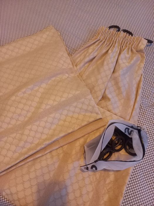 Cortinas beje vintage