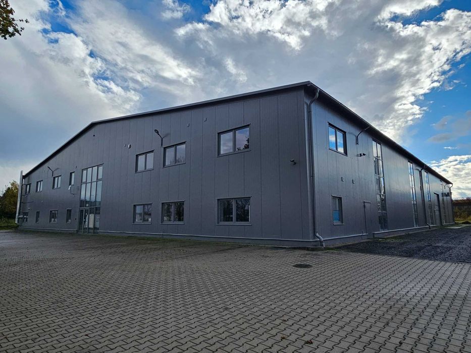 Sprzedam halę produkcyjno - magazynową w super lokalizacji 4km od A4