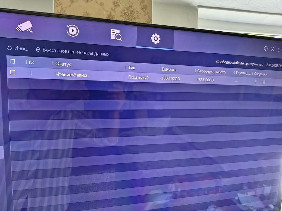 Відеореєстратор Hikvision DS-7108NI-K1/W/M (С) + HDD Hitachi 2 Tb