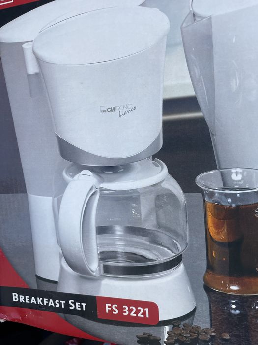 Torradeira e máquina de café