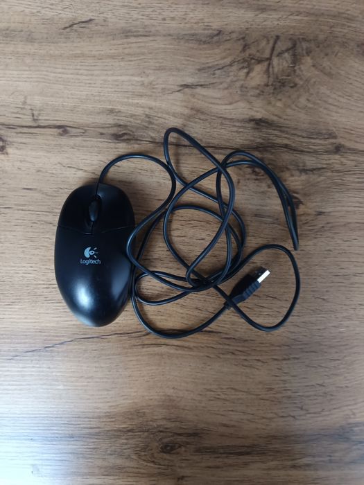 Myszka Logitech Mysz komputerowa przewodowa