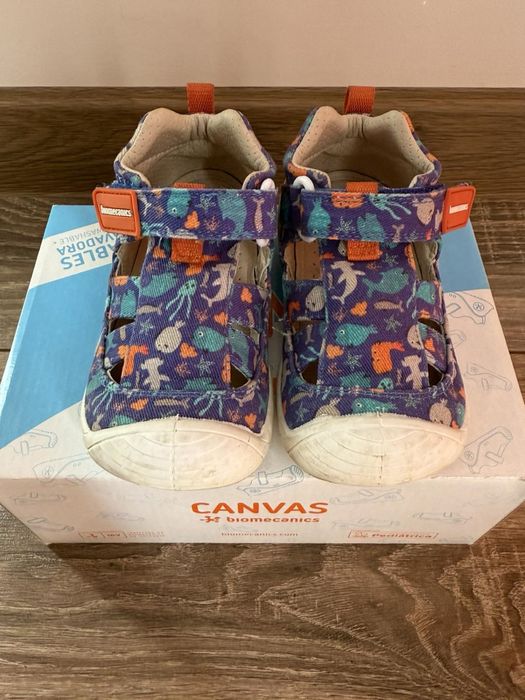 Босоніжки  Biomecanics 23 розмір