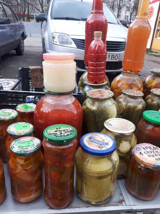 Консервированные овощи и фрукты, соки