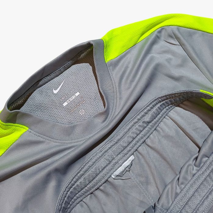 Спортивний костюм Nike Slim Fit