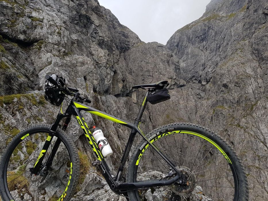 Vendo ou troco Bicicleta Scott Scale 900 RC -2016- Alto desempe