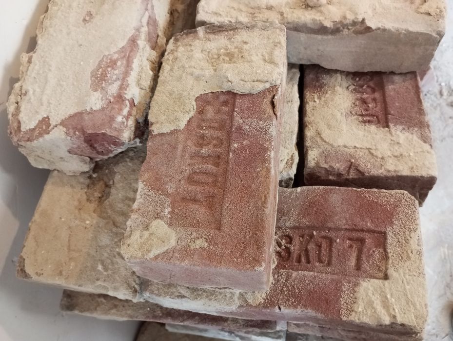Продається ціла польська цегла
