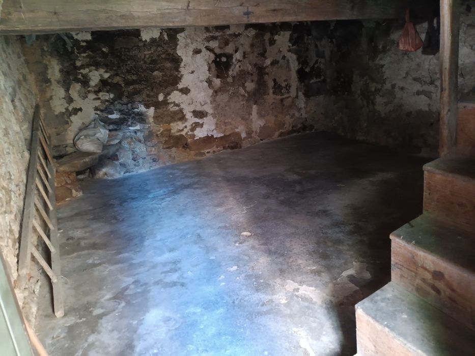 Casa rústica para reconstrução