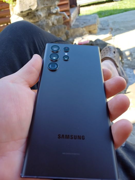 Продам samsung galaxy S22 ultra