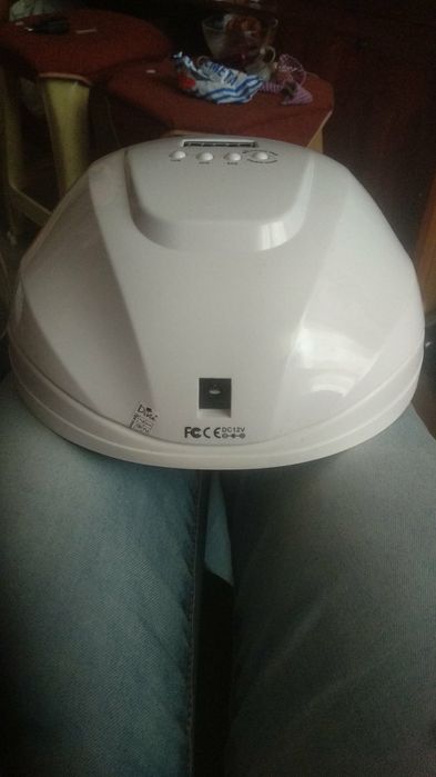 Лампа для манікюру