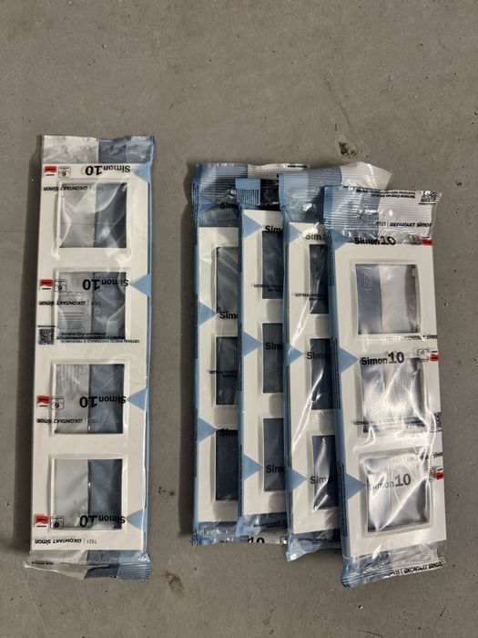 Osprzet Simon 10 bialy nowy