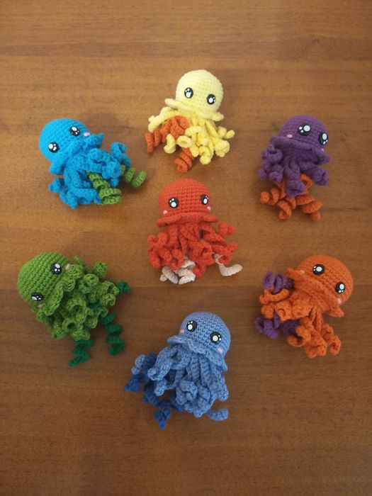 Медуза игрушки ручной работы вязаные крючком