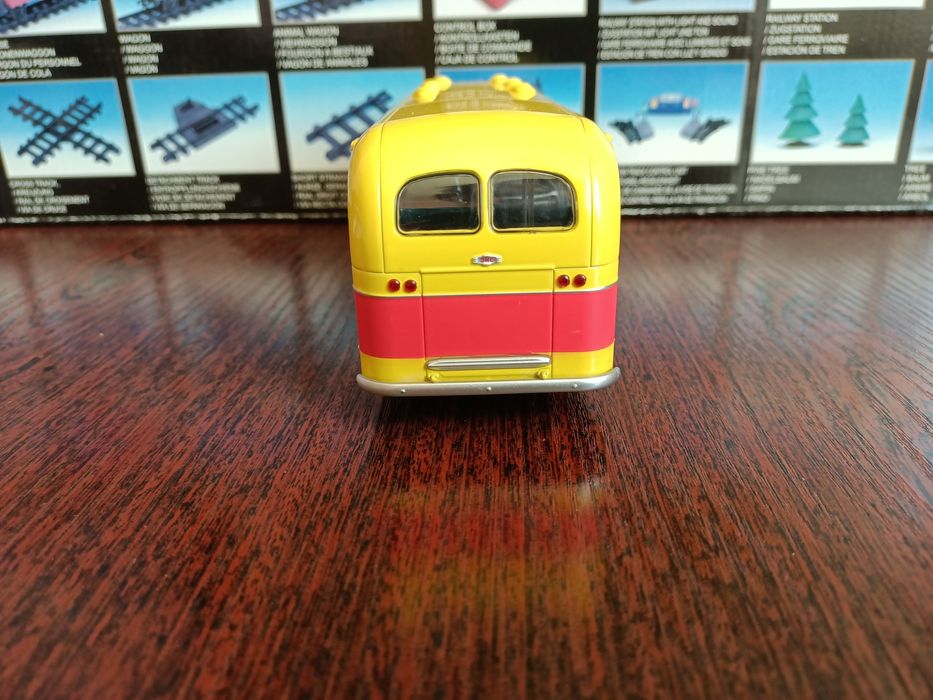 ЗІС-155 Радянський автобус 1/43 автолегенди ссср ZIS 155