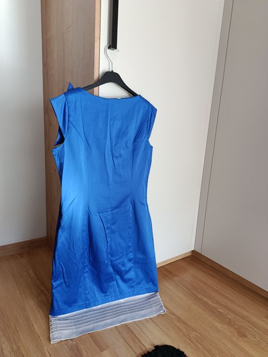 Elegancka sukienka damska satynowa rozmiar 38/40