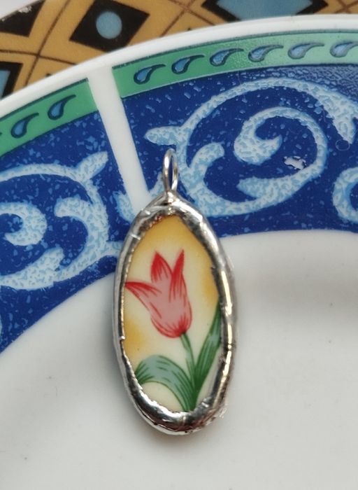 Zawieszka porcelanowa wiosna kwiat