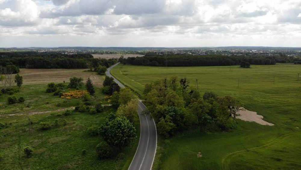 Działka która czeka na Twoją historię ...