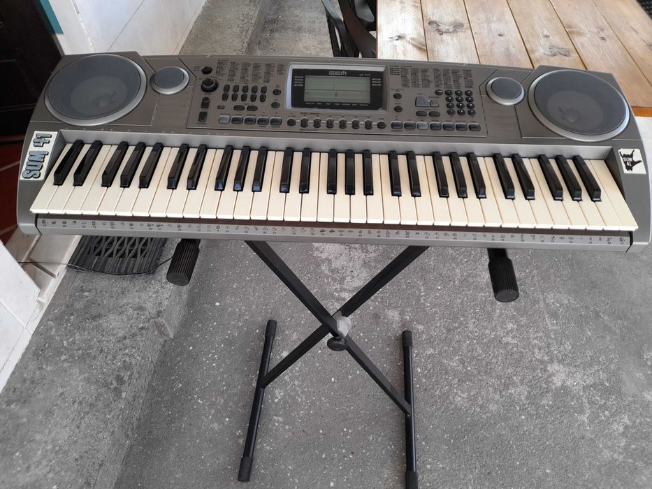 Sintetizador GEM gk 340 em muito bom estado