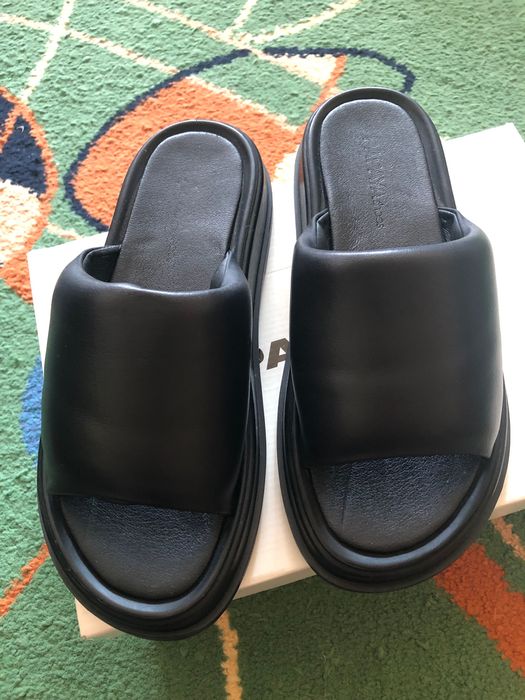 Шльопанці жіночі