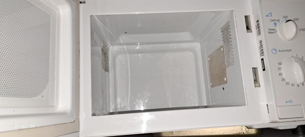 Мікрохвильова піч whirlpool