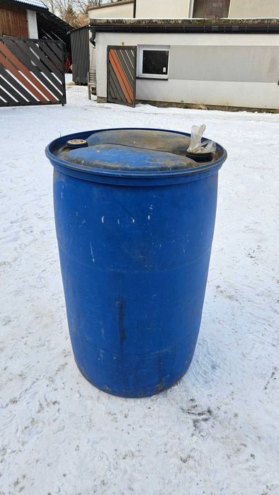 Beczka plastikowa 200l