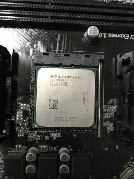 Легенький комплект для простых игр и офиса