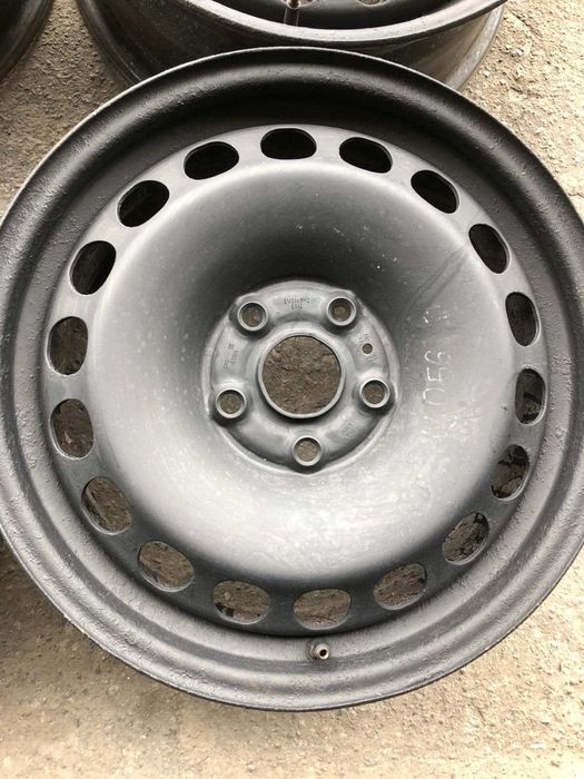 Диски сталеві 5*112 R16 (ET 42)Audi Golf Skoda