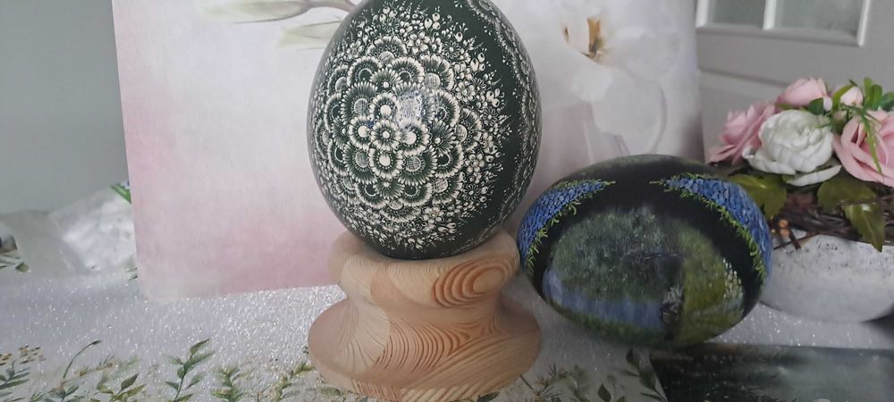 Nożyk  do skrobania jajek kroszonek.